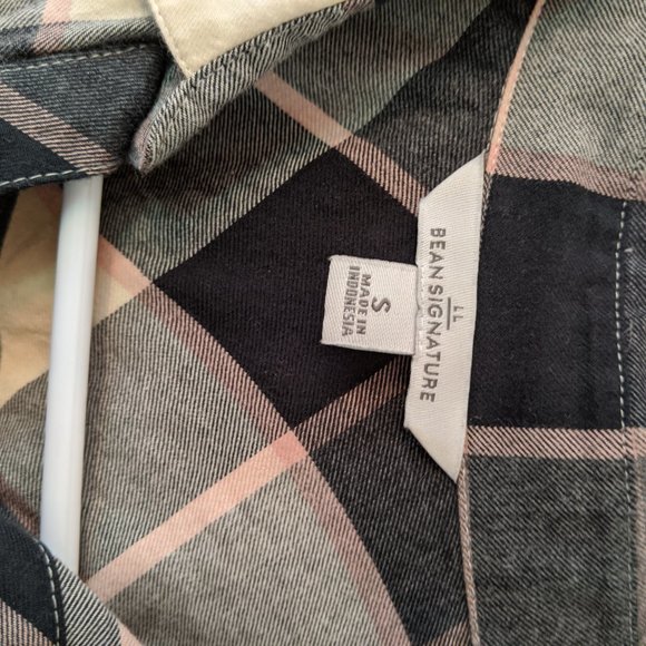 L.L. Bean Signature Women's Flannel Tunic - Picture 2 of 3